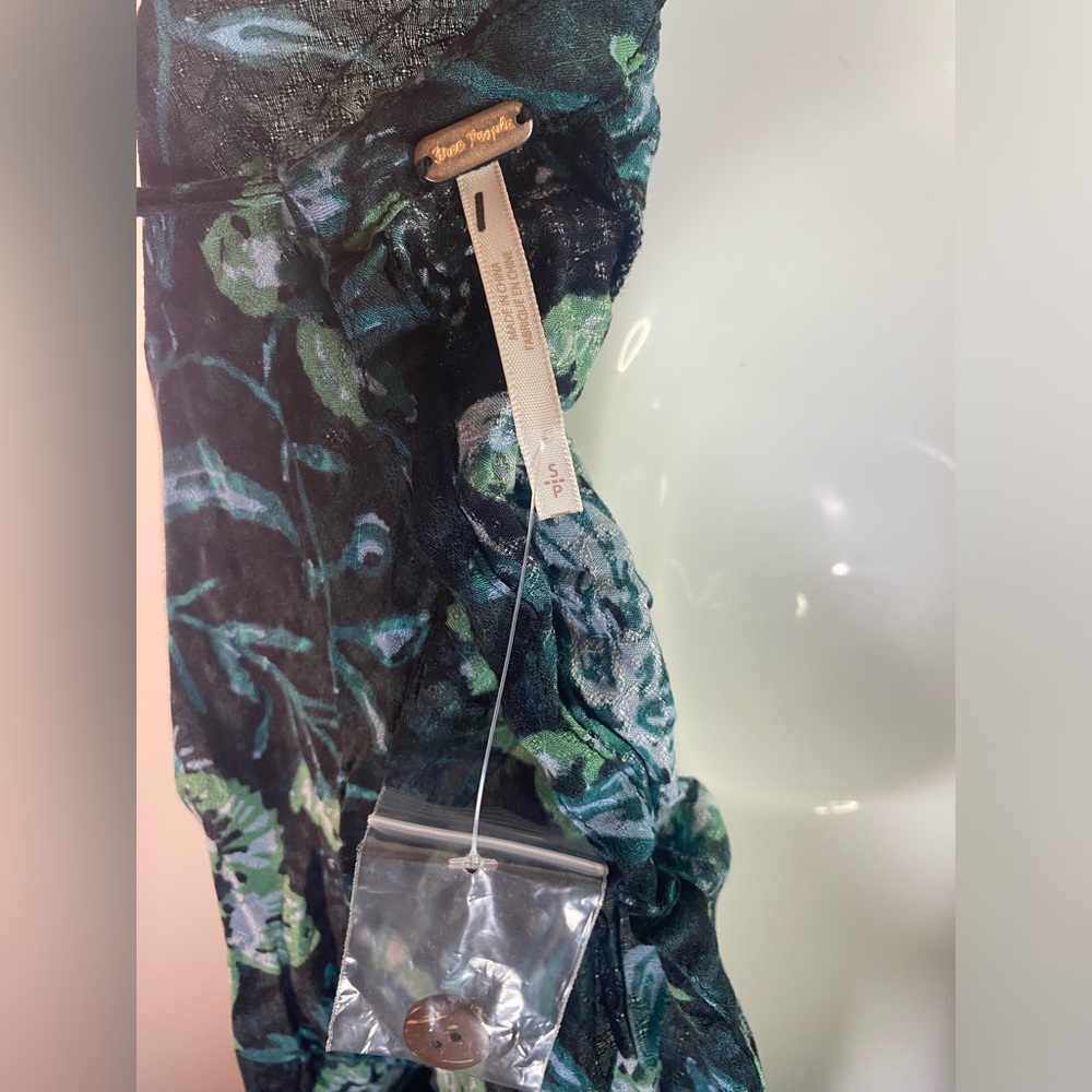 FREE PEOPLE Dance ‘Til Dawn Green Black Floral Romper NWOT Size S SKU0643 - Picture 6 of 10